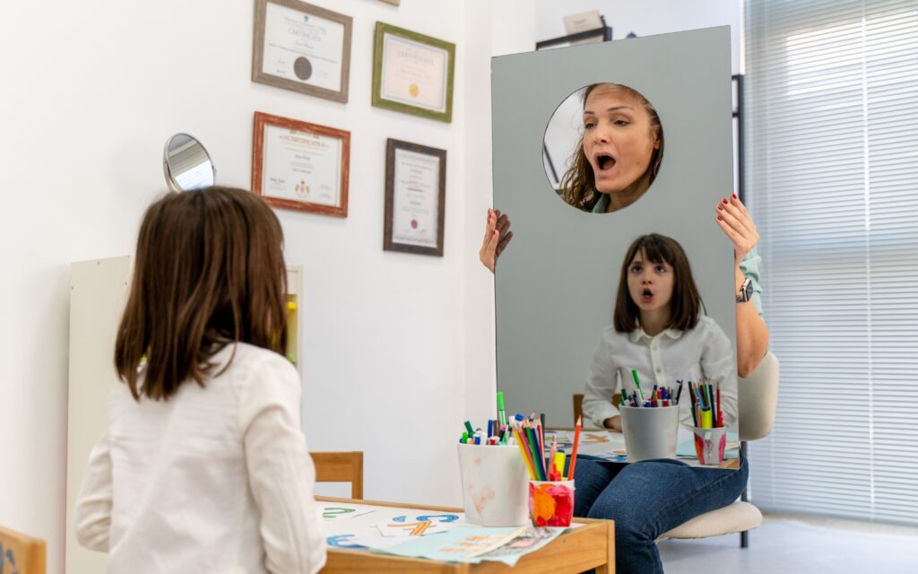 what do speech pathologists do