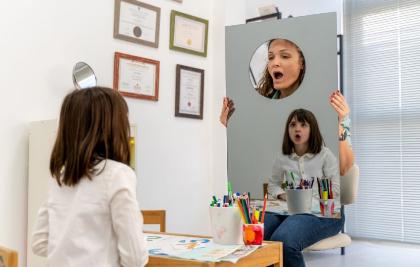 what do speech pathologists do